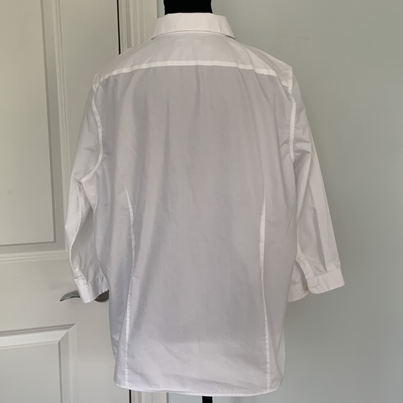 LANDS' END WHITE SUPIMA COTTON CLASSIC BUTTON UP SHIRT / NO IRON/ SIZE 18 - Picture 3 of 5